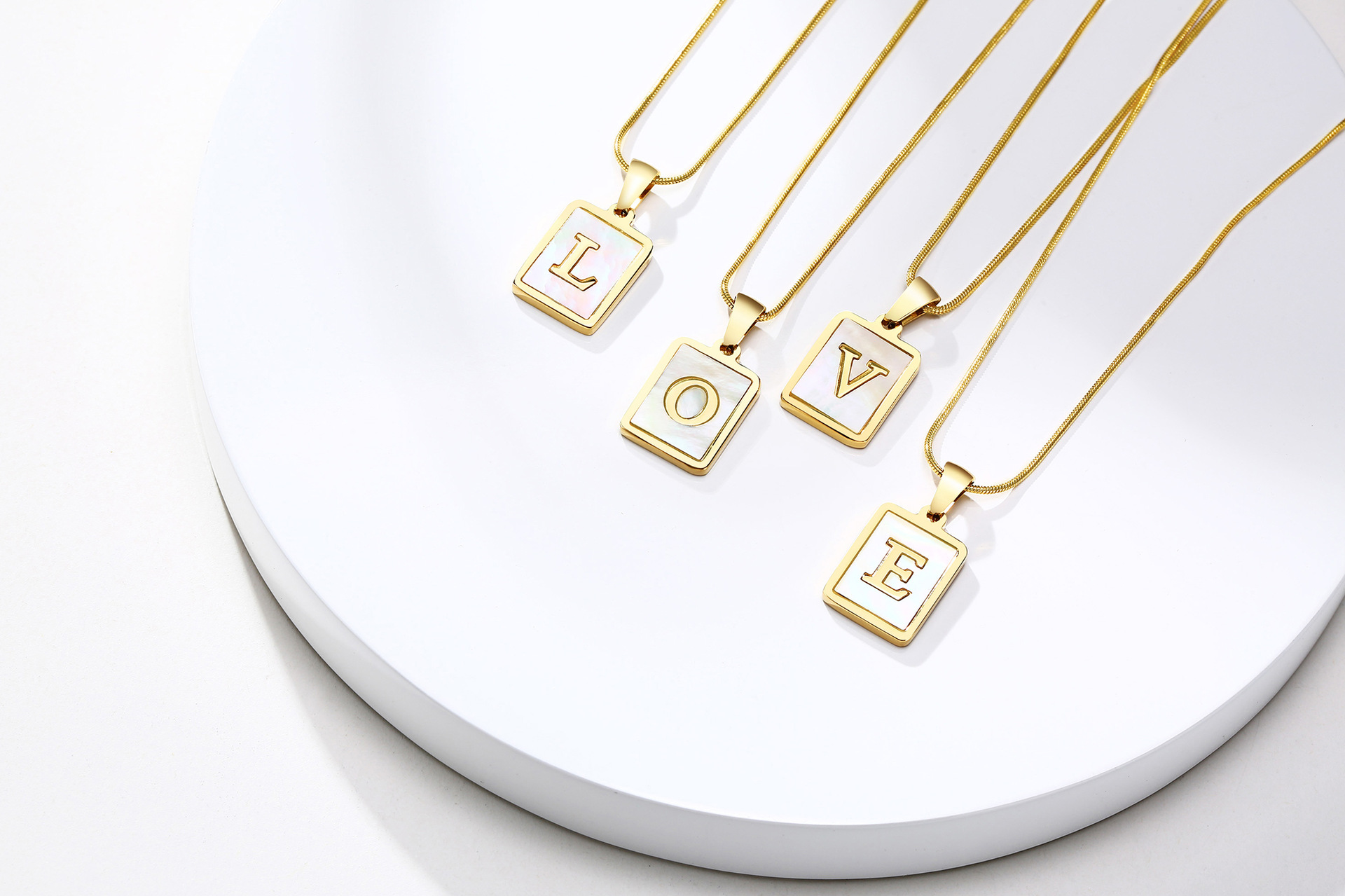 201 Stainless Steel Chain Material Wholesale Jewelry Elegant Simple Style Letter 304 Stainless Steel Shell Gold Plated Plating Inlay