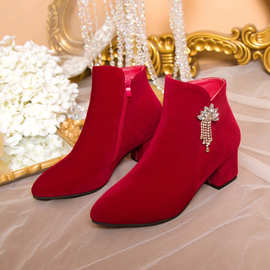 婚鞋靴子2023年新款订婚敬酒红色粗跟新娘鞋秀禾中式高跟鞋短靴