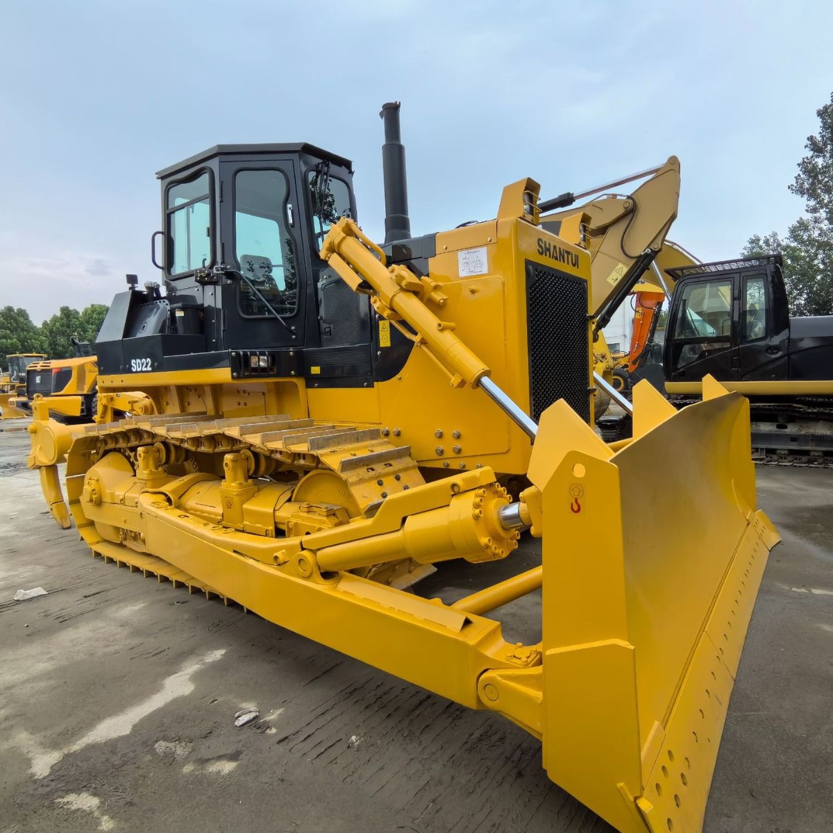Bulldozer Shantui Bulldozer Shantui SD22 con orugas Shantui SD16SD22SD32 Bulldozer image 3