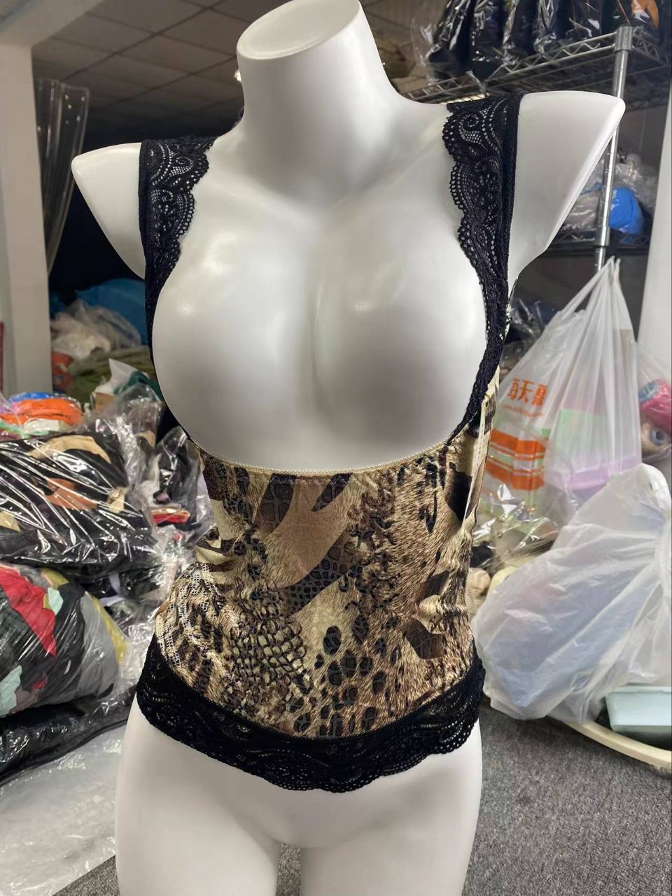 Inventario de cauda de bajo precio, comercio exterior, Europa y los Estados Unidos, nuevos abdominales de abdomen, soporte de pecho, chaleco de mujer, ropa interior