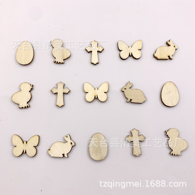 Spot pequeño lote de copos de nieve, conejos, mariposas, etc. Una variedad de piezas de madera decorativas navideñas simples mezcladas