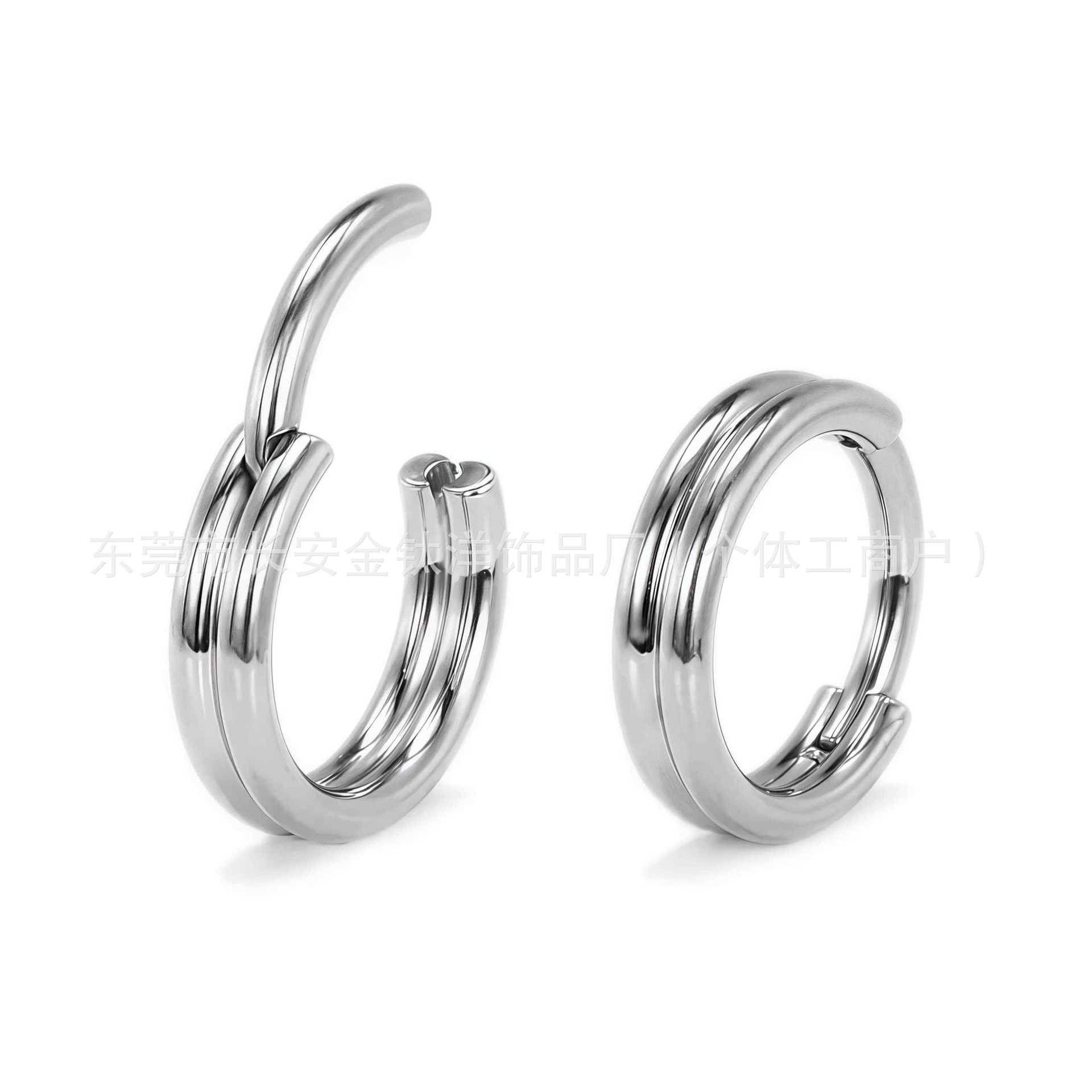 Pointed titanium steel lip stud product view
