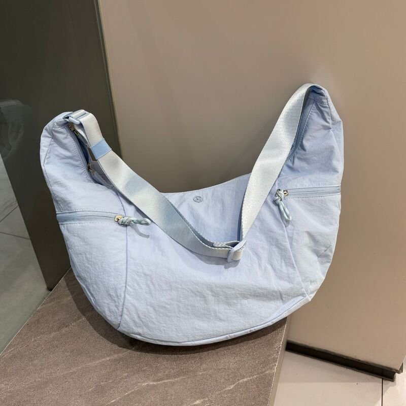 lululemon新款Slouchy 6L牛角包单肩斜挎包饺子包户外健身瑜伽包|undefined