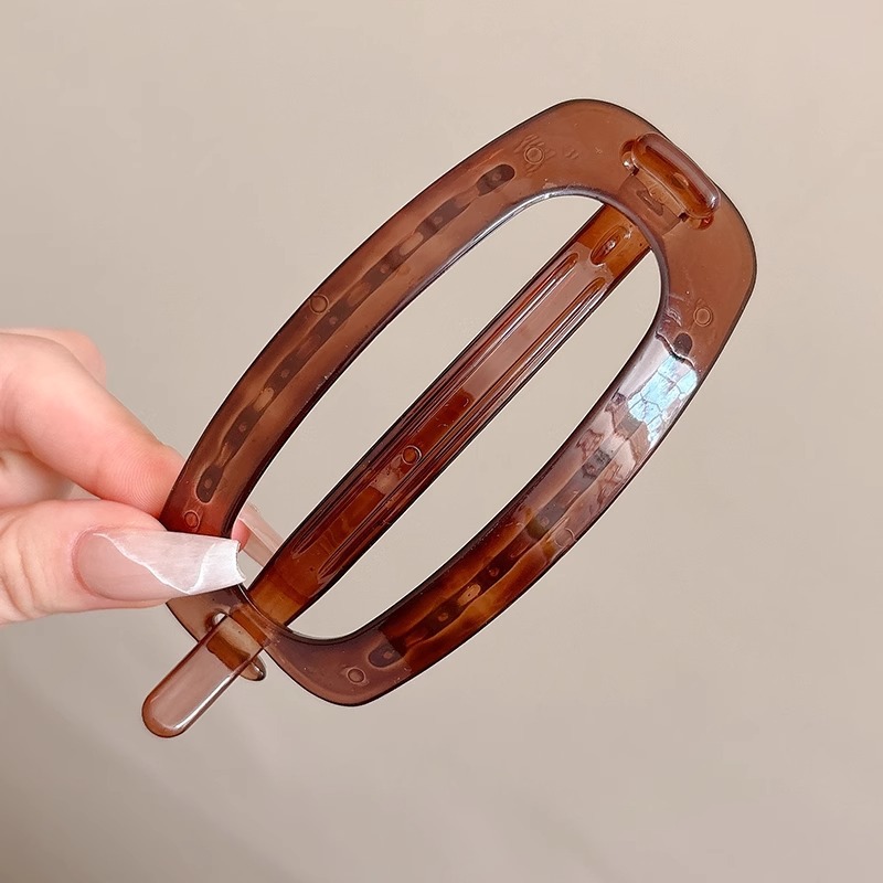 Pinza para el cabello de una palabra de temperamento simple clip giratorio de la parte posterior de la cabeza de las mujeres 2025 nuevo clip de agarre para el cabello de placa retro clip de boca de pato tocado