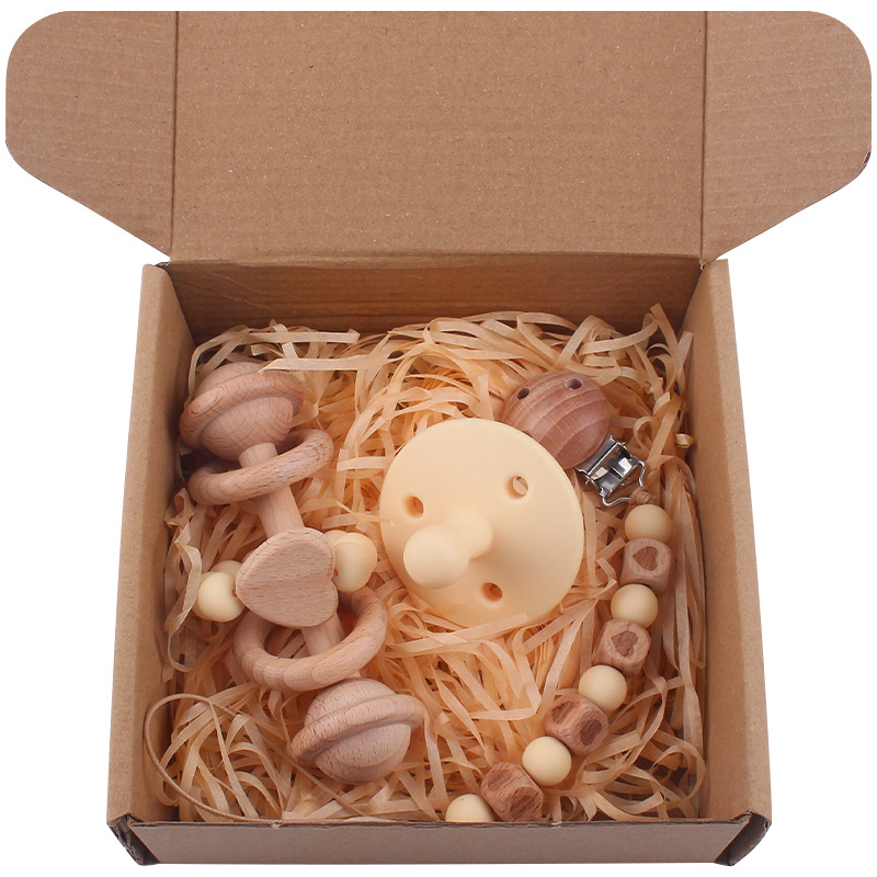 Bebé de dibujos animados de haya corazón sonajero mordedor calmante bebé silicona pezón mordedura chupete cadena traje de tres piezas