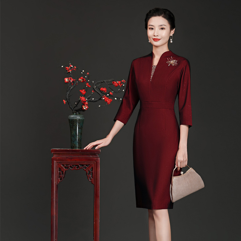 2023 spring new mother dress dignified elegant fashion Xi mother-in-law dress wedding dress a generation of hair 2023 spring new mother dress dignified elegant fashion Xi mother-in-law dress wedding dress a generation of hair