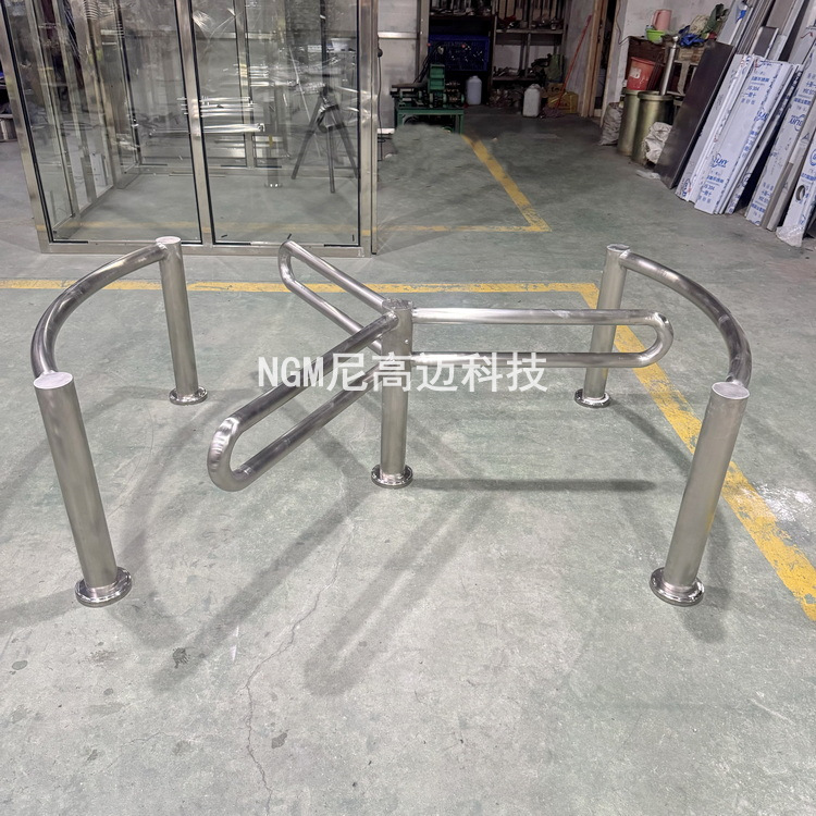 行人半高门休闲娱乐场所人员出入单双向通行旋转门禁止电动车入内