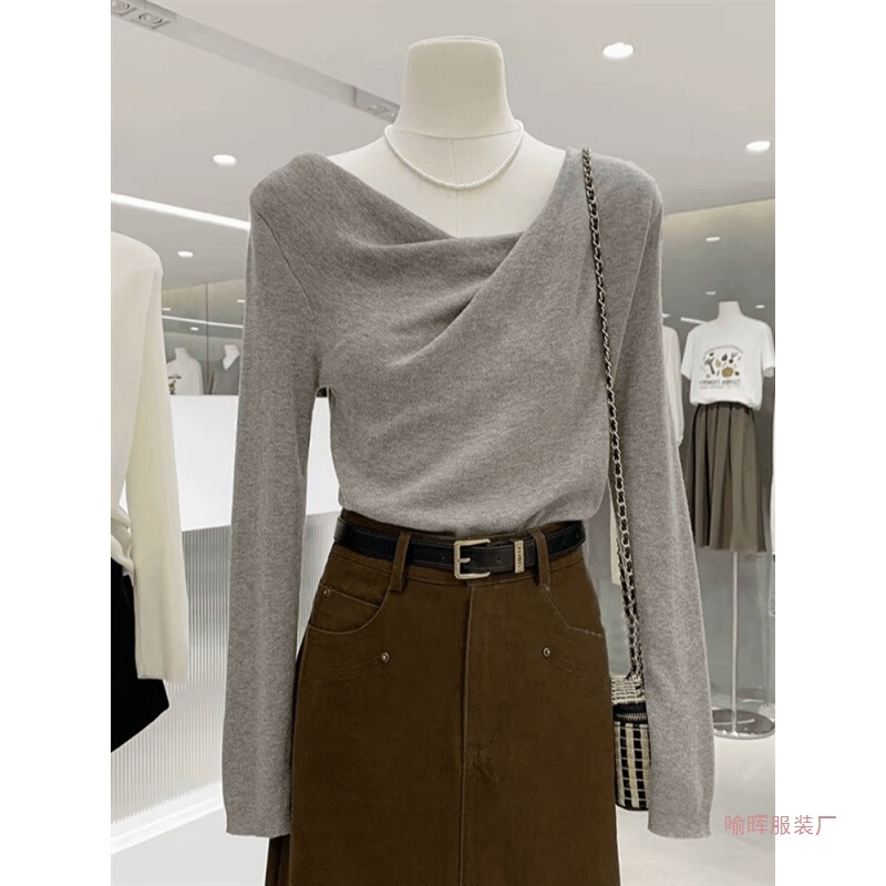 Plus-Size High-End Long-Sleeve Base Shirt for Women, Autumn and Winter, Slim-Fit, Flattering, Thermal Top, Trendy Solid Color Plus-Size High-End Long-Sleeve Base Shirt for Women, Autumn and Winter, Slim-Fit, Flattering, Thermal Top, Trendy Solid Color
