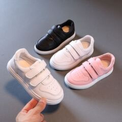 2025年夏の新作子供靴、カジュアル子供靴、中型および大型子供用ソフトソールスポーツシューズ、通気性のある男の子用靴