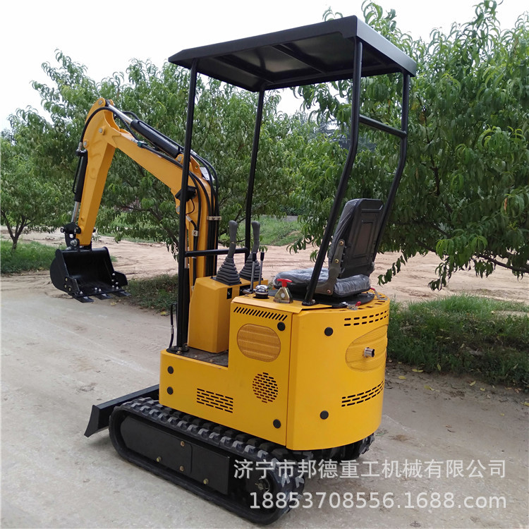12小型挖掘机挖机 (72).jpg