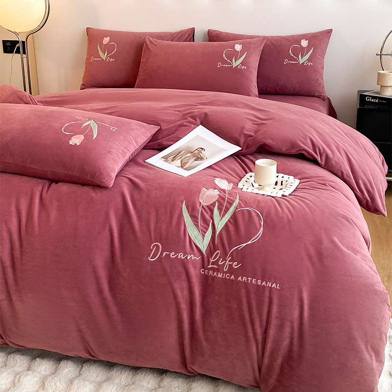 Sopa de edredón de leche, cubierta de edredón de una sola pieza, cubierta de edredón de cristal de tres piezas, cubierta de edredón de una sola pieza, ropa de cama de cuatro piezas