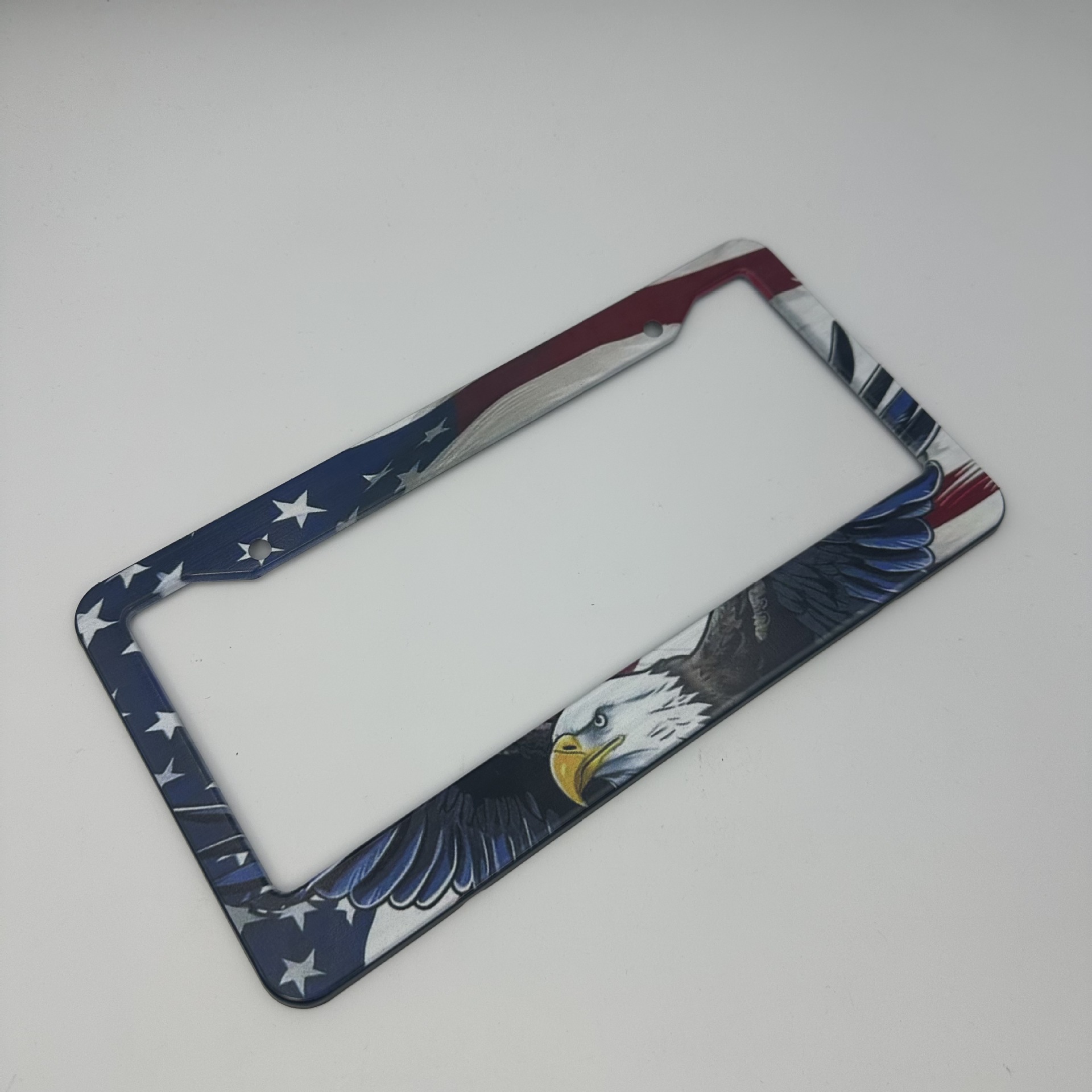 American Standard Aluminum Alloy License Plate Frame with Personalized Flying Eagle Full-Print Design, Thickened and Anti-Detachment, Export License Plate Holder, Customizable