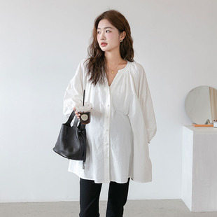 Autumn new maternity clothes Korean fashion loose plus size western style age-reducing V-neck long sleeve shirt breastfeeding clothes fashion