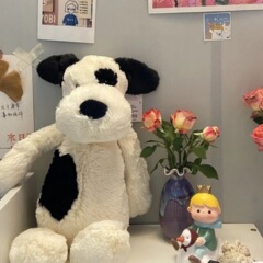 小紅書と同じかわいい英国の恥ずかしがり屋の海賊子犬ぬいぐるみダルメシアンぬいぐるみ