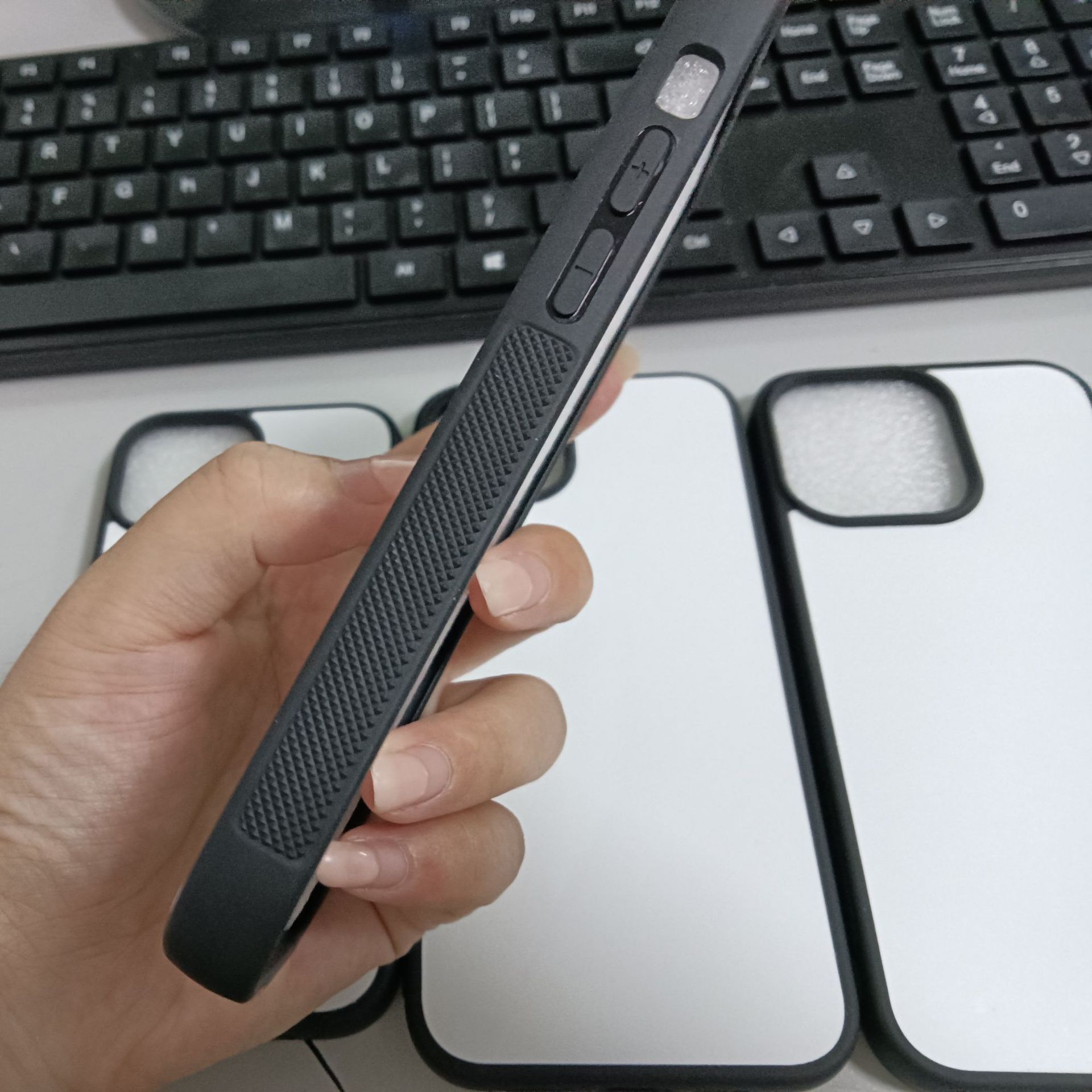 Funda Magnética para Sublimación para iPhone 17 Pro Max, 16 Pro de TPU Antidesgaste Anticaída Personalizable image 4