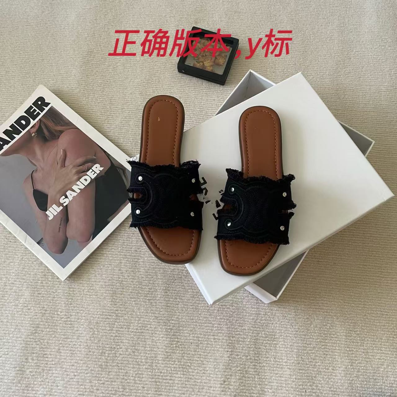 2025新款凯旋门平底拖鞋女真皮休闲度假凉拖外穿海边沙滩鞋一字拖
