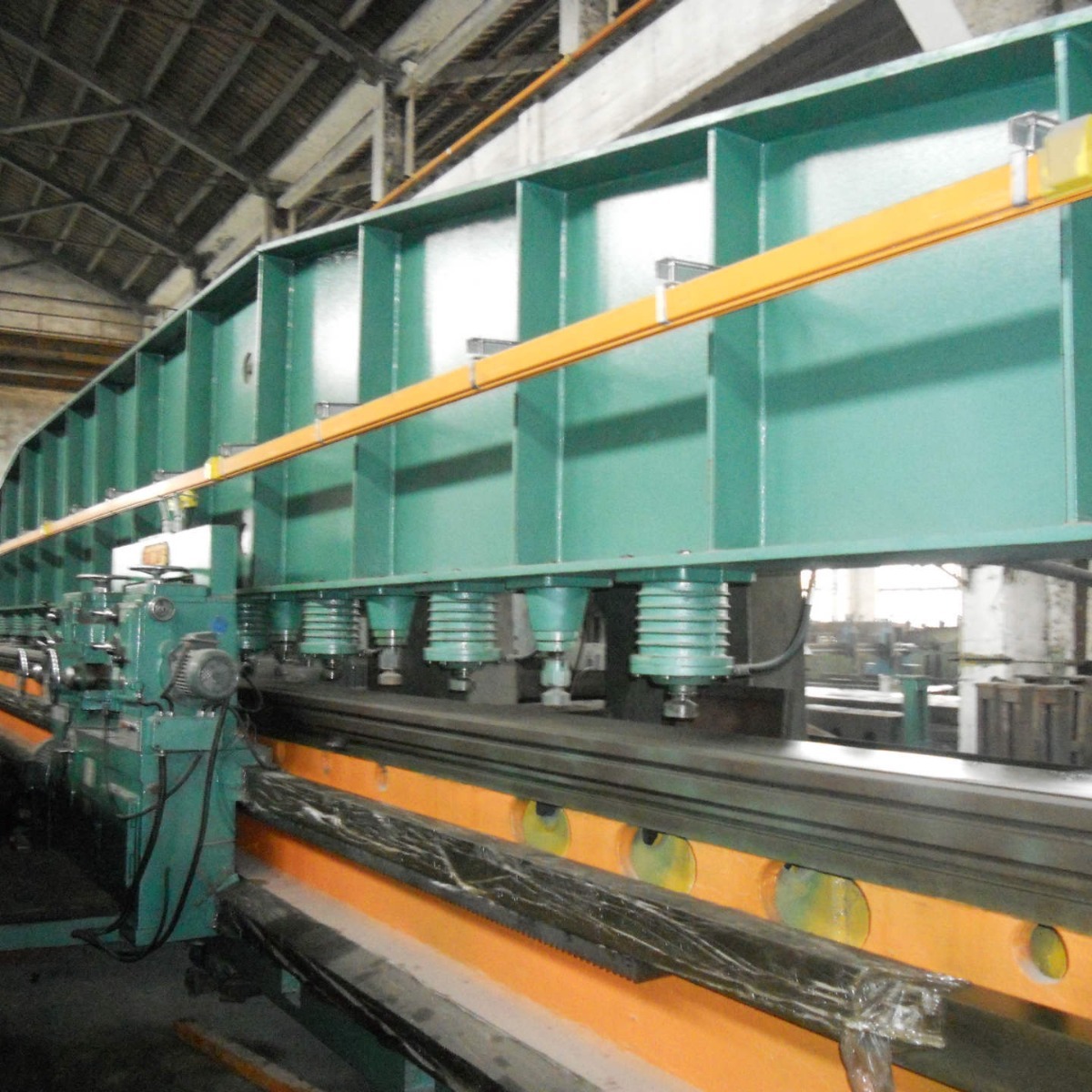 12m/9m济南二机刨边机