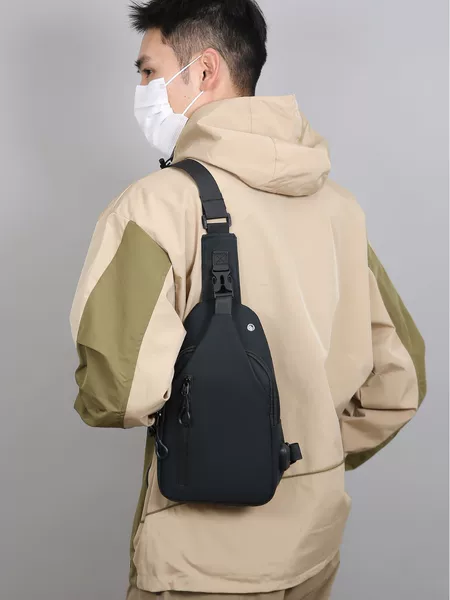 Cross-border new style chest bag, men's high-end crossbody bag, water-resistant shoulder bag with USB charging port