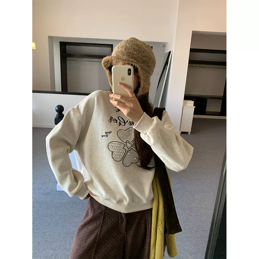 黄峥韩系钉珠立体刺绣加绒卫衣女冬季休闲百搭长袖保暖上衣541128