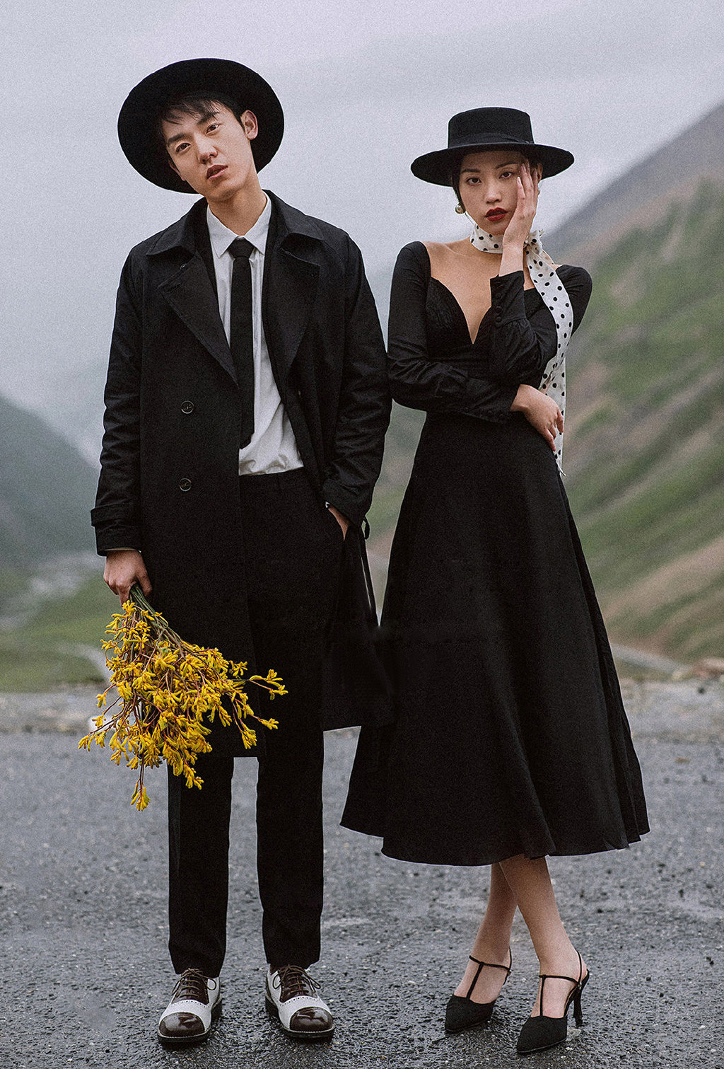 (2개) 새로운 블랙 벨벳 드레스 영국 긴팔 웨딩 드레스 커플 사진 촬영 윈드 브레이커 남성 스튜디오 테마 의류