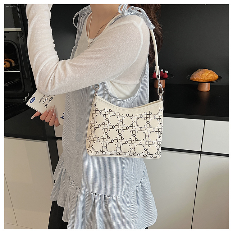 Summer handbag, women's hand-held armpit pillow bag, 2025 new style diamond-encrusted design, single-shoulder fashionable crossbody bag undefined