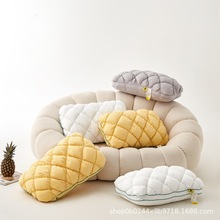 酥芯菠萝枕面包枕不塌陷护颈助睡眠家用宿舍枕头单人男女学生抱枕