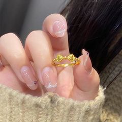 沙金は逃げている王女の蝶結びの指輪をシミュレーションします。