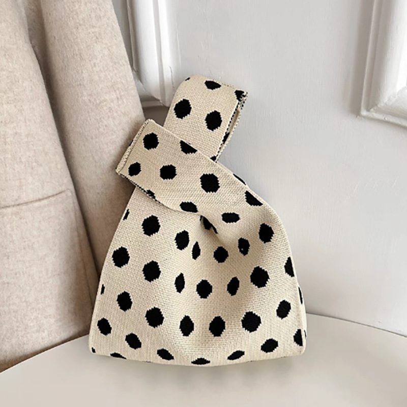 Nuevo bolso de punto para teléfono para mujer, bolso tejido suave en colores dopamina, bolso de mano con forma de corazón en estilo coreano con bloques de color.