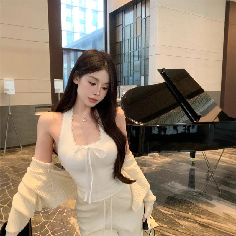 White lace neck camisole women's this year's new pure bm wind bottoming sleeveless top