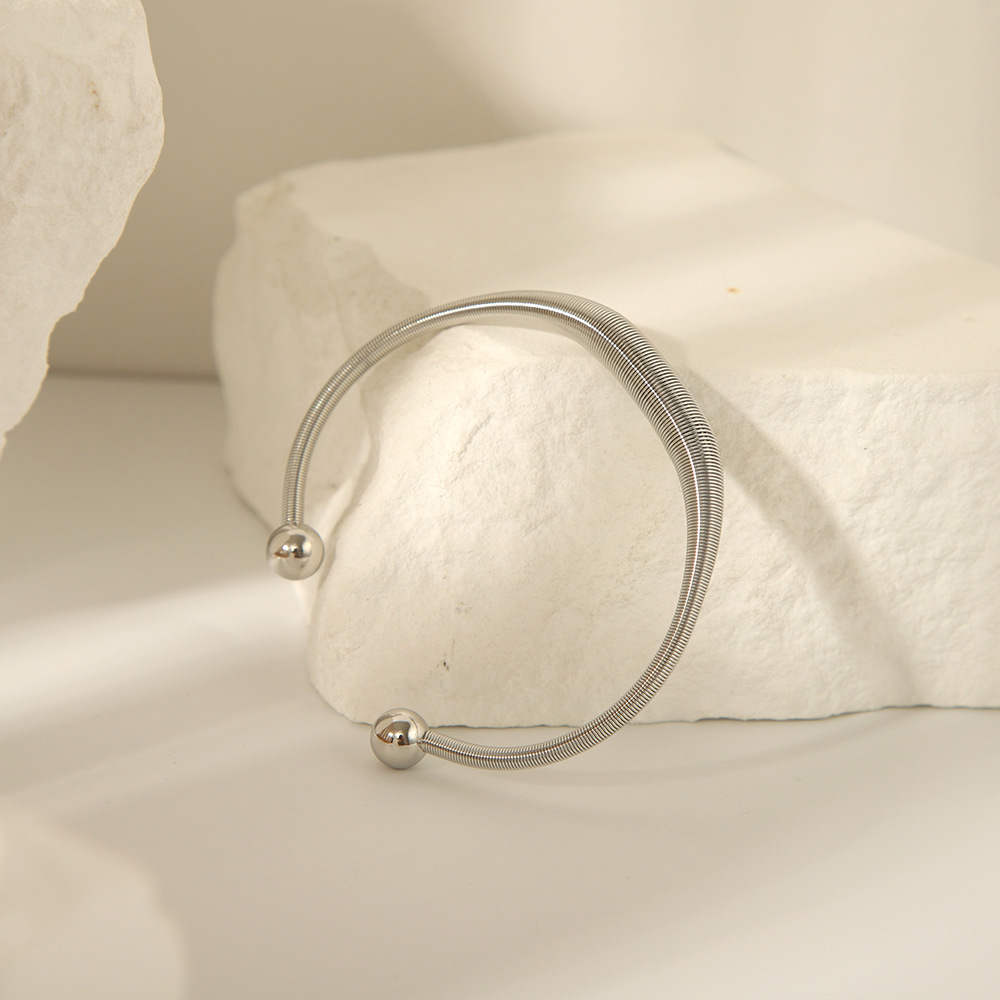 Estilo bohemio acero inoxidable joyería creativa resorte elástico personalidad hip-hop apertura pulsera ajustable pulsera