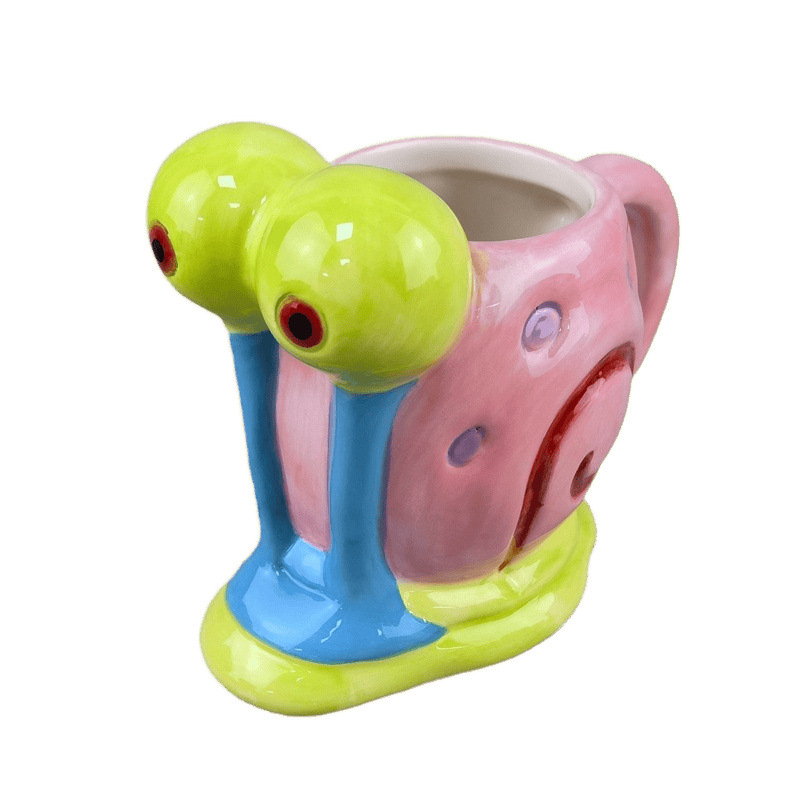 Taza de cerámica en forma de esponja de dibujos animados cuidadosamente seleccionada Taza de caracol pequeña creativa Taza de agua grande irregular
