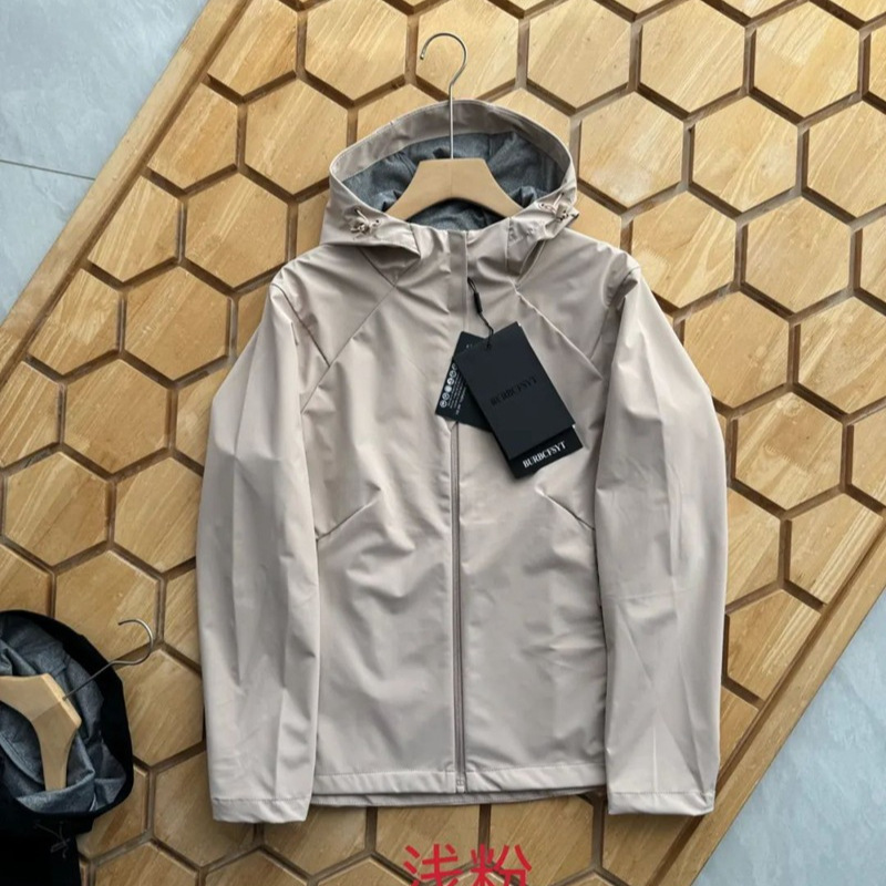 New autumn collection: Women's outdoor hooded windproof and breathable jacket, suitable for hiking, mountaineering, and casual wear New autumn collection: Women's outdoor hooded windproof and breathable jacket, suitable for hiking, mountaineering, and casual wear