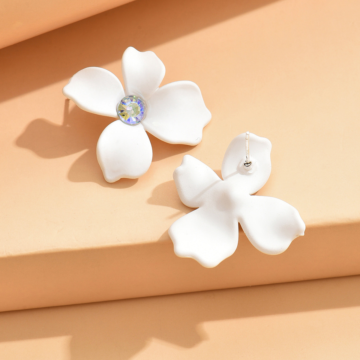 18g Weight Rhinestones Inlay Material Ear Studs Classification 1 Pair Quantity Daily Occasion Acrylic Material Flower Pattern Women's Gender Stoving Varnish, Inlay Design Sweet Style 1 Pair Sweet Flower Stoving Varnish Inlay Arylic Rhinestones Ear Studs 17