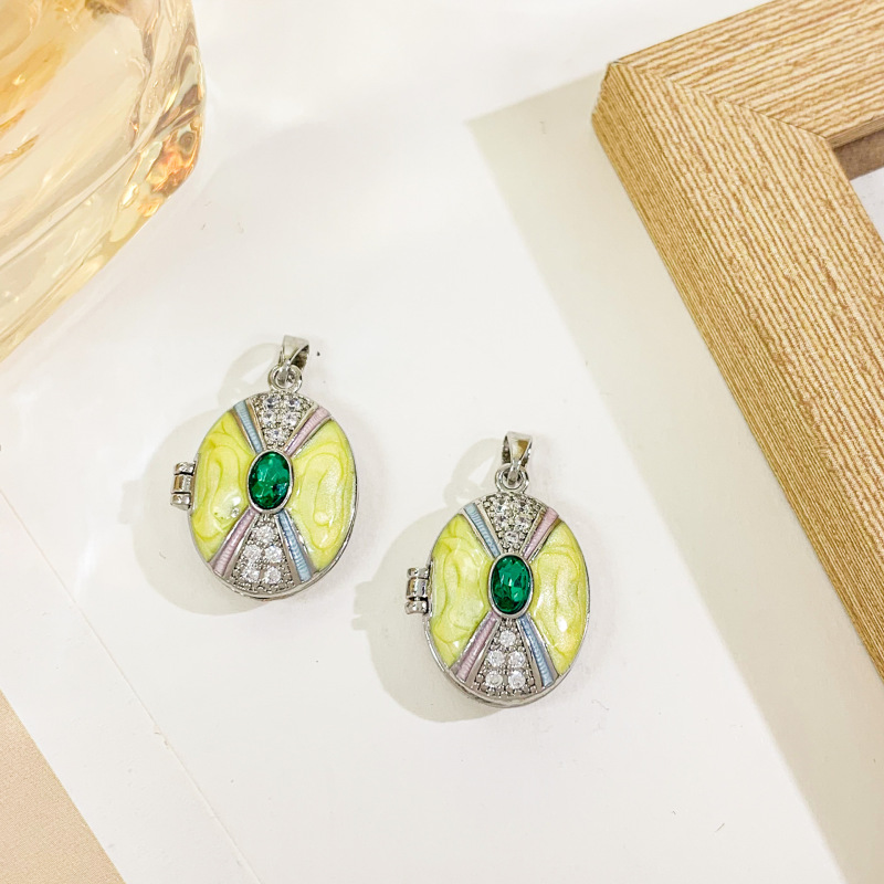 ペンダントレトロオーバルフォトボックスネックレスペンダント女性ニッチライト高級ハイエンド非退色 diy ジュエリーアクセサリー|undefined