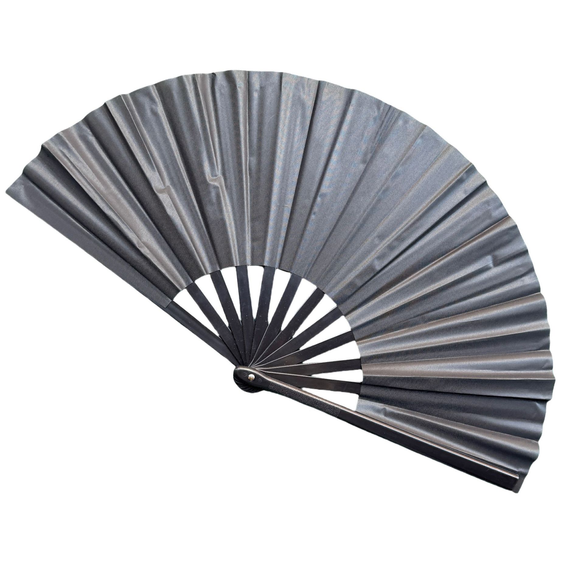 검은 뼈 검은 얼굴