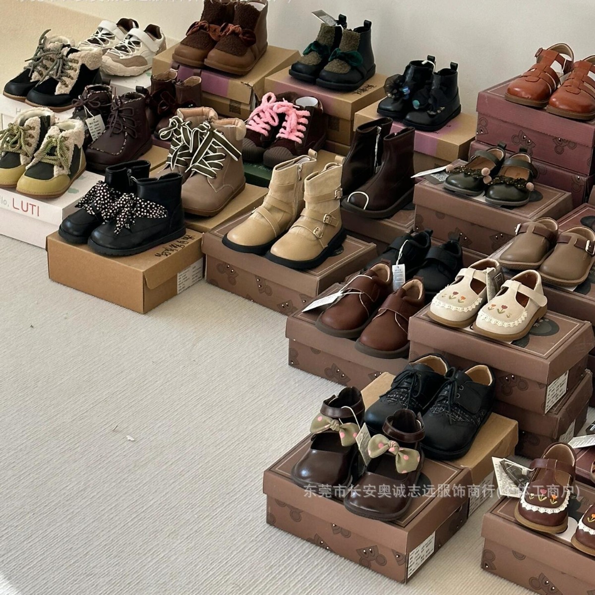 Girls Light-Up Sneakers 2024 Glitter Athletic School Shoes