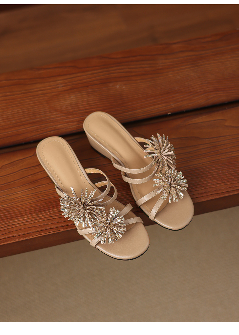 Sandal cao gót nữ hở mũi đế xuồng đính đá pha lê, gót 5 cm, chất da bò mềm — màu trắng ngà chi tiết 24