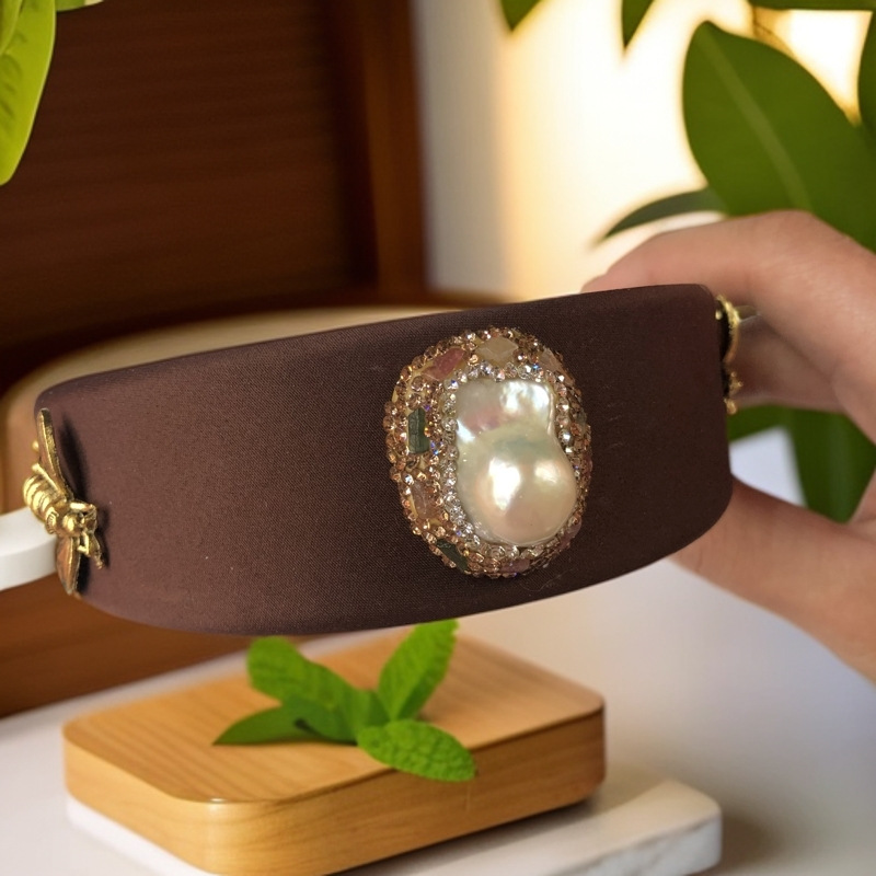 Retro Fashion Large Baroque Pearl Headband Wide-Brimmed Headband New Clay Inlaid Women's Hair Accessories Manufacturer Wholesale