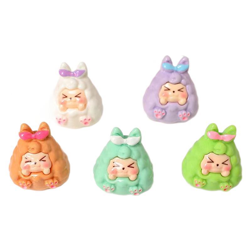 단단한 빛나는 크림 활 키키 수지 보석 액세서리 유행 놀이 블라인드 박스 인형 집 마이크로 풍경 장식품