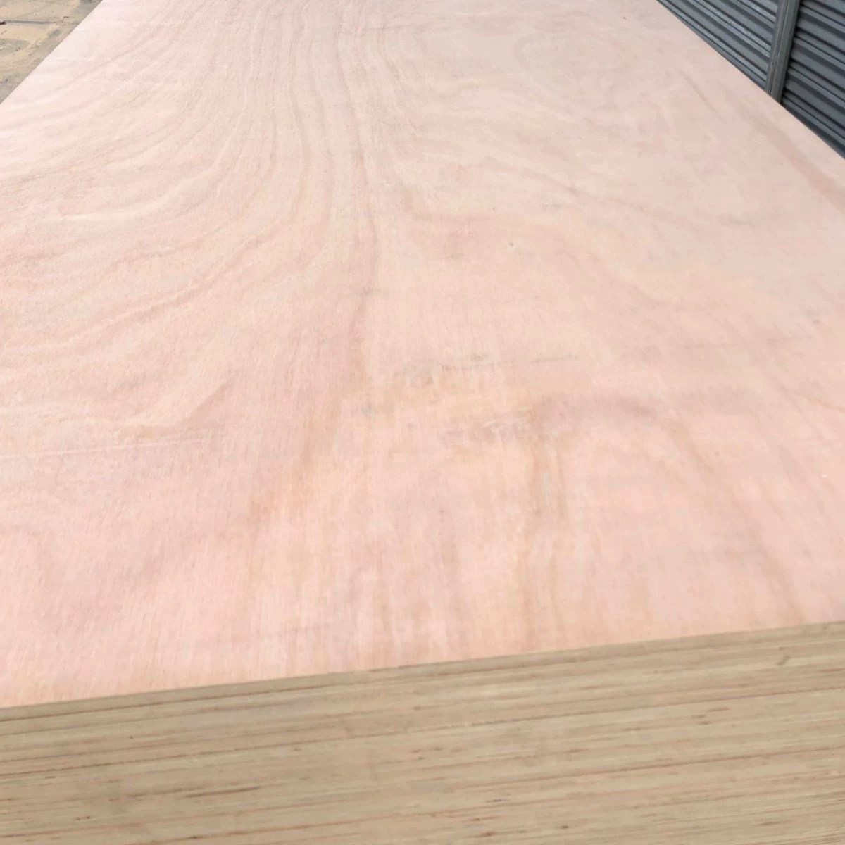 Guangdong spot market cabinet appliances wooden box packaging dedicated furniture decoration site usable veneer board construction site direct supply