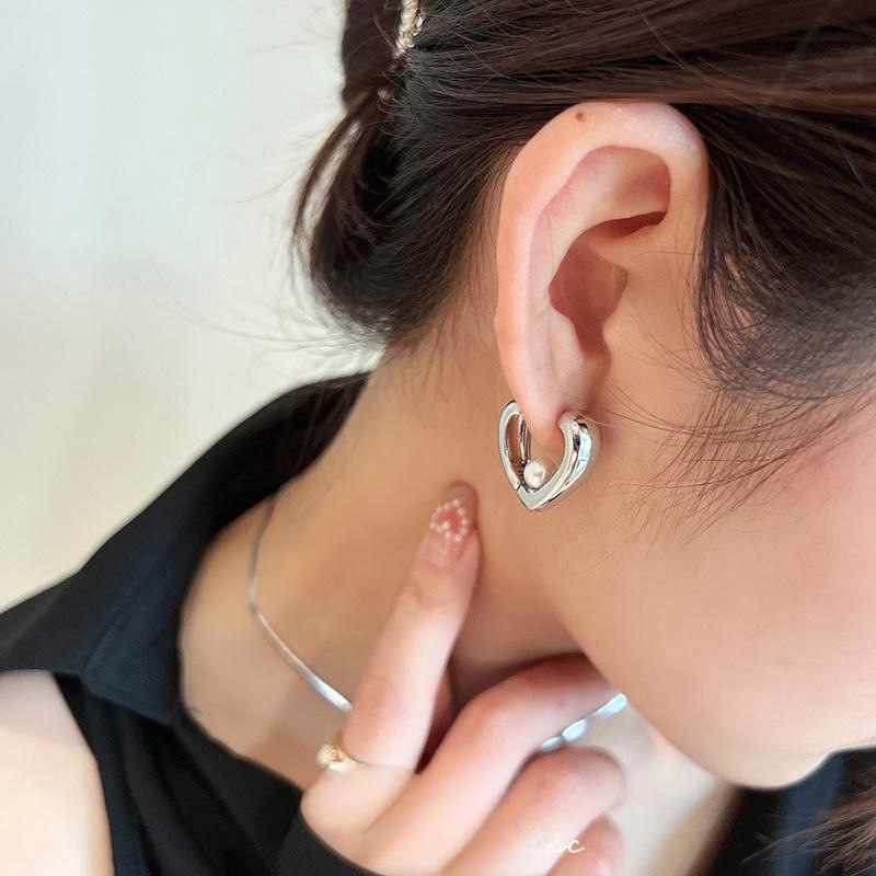 All Seasons Season 1 Pair Modern Style Simple Style Heart Shape Plating Copper Earrings