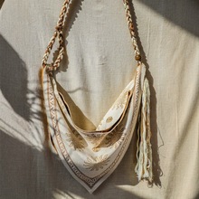 波西米亚风流苏麻布绳编织三角丝巾包夏日新款沙滩休闲度假单肩包
