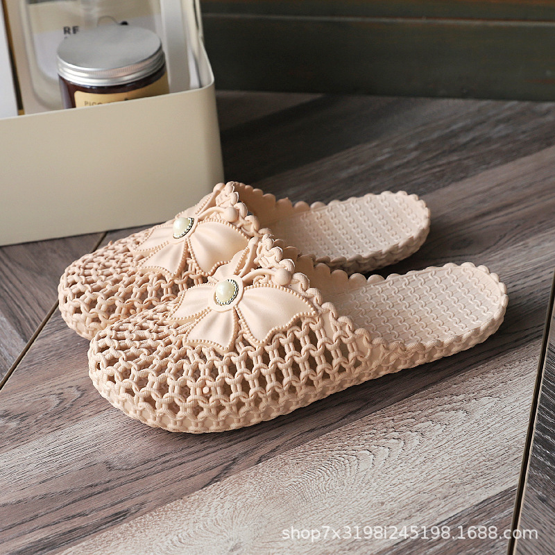 Women's Baotou Slippers Summer Korean-style Hole Shoes All-match Internet-famous Non-slip Soft-soled Slippers for Home and Outfit Sandals for Students