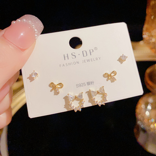 Fashionable, delicate, and high-end bow set for women, consisting of three pieces, small-niche design, lightweight luxury style, matching earrings, wholesale.