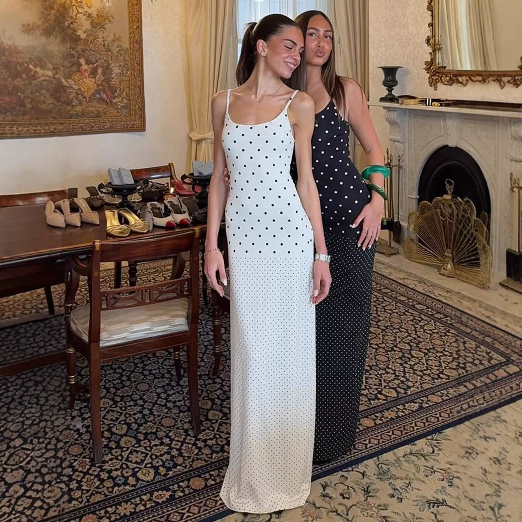 欧美女装2025秋季新款波点系法式长裙带吊带无袖包臀修身连衣裙女