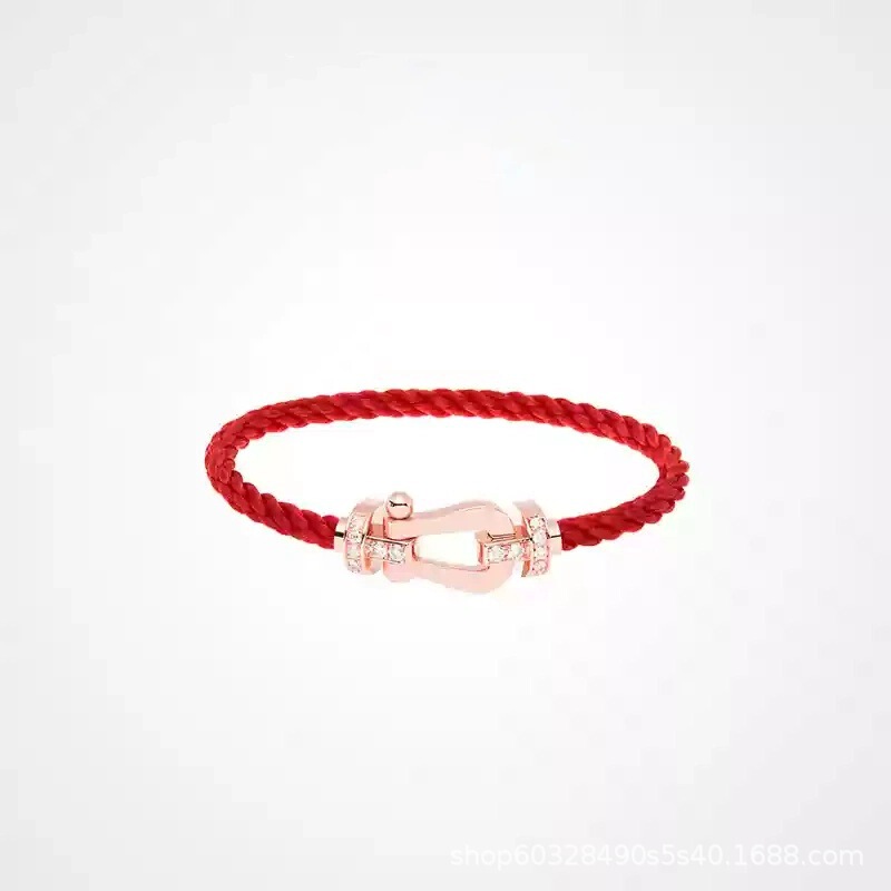Fred Red Rope Transfer Bracelet Horseshoe Buckle 18K Rose Gold Men's and Women's Couple Diamond Large Bracelet Wholesale Fred Red Rope Transfer Bracelet Horseshoe Buckle 18K Rose Gold Men's and Women's Couple Diamond Large Bracelet Wholesale