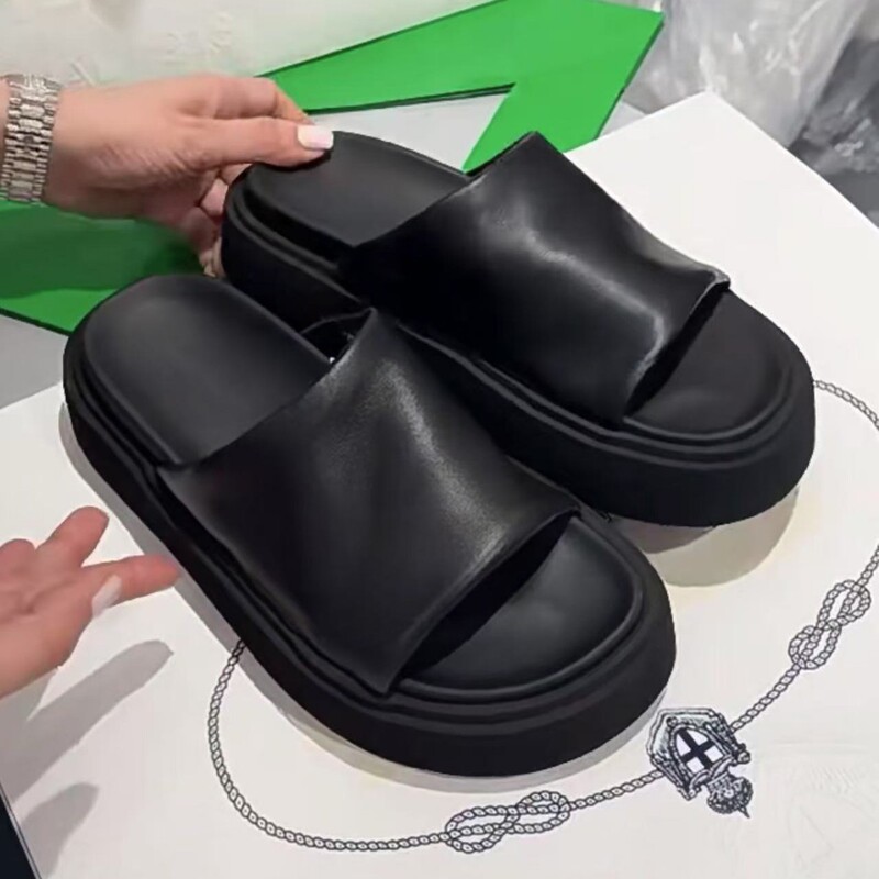 European Station 2025 Summer New High-end Women's Slippers Soft-top Ultra-light Bottom Heightened Outer Wear Women's Slippers