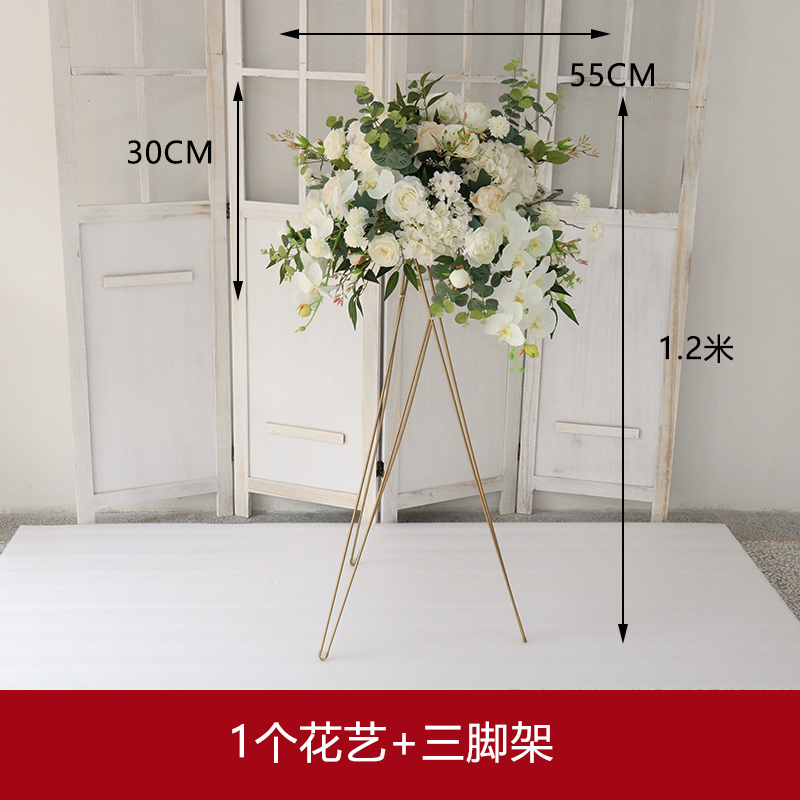 新商品の花芸がオープンした花かごの花球は客を迎えます。|undefined