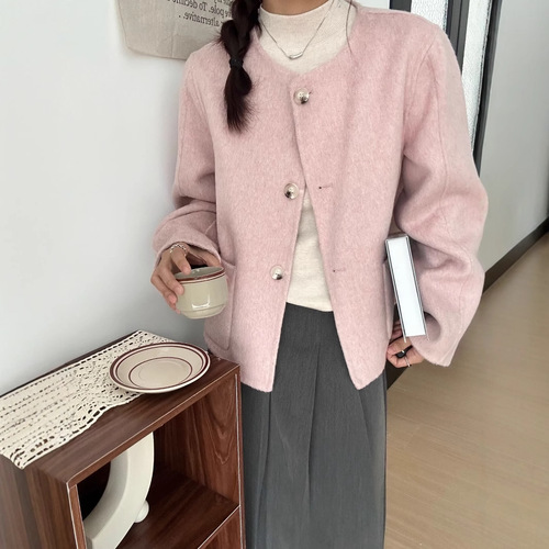 Supply of women's casual loose short cut herringbone wool overcoat Korean style autumn winter double faced wool coat
