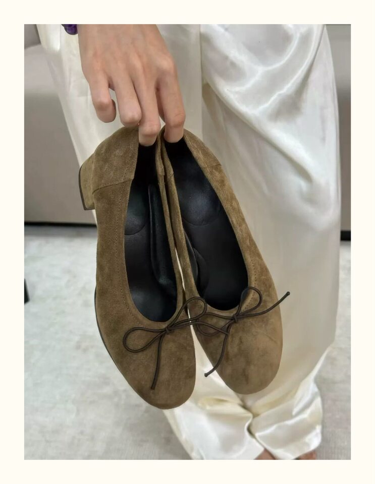 Giày búp bê Mary Jane da lộn mũi tròn đính nơ gót thô thấp — Khaki (da lộn), Màu nâu (da lộn), Màu đen (da) chi tiết 13
